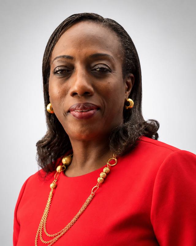 Portrait of Gwen Abiola-Oloke.